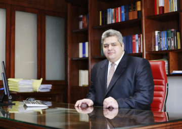 Θεόκτιστος Πιπερόπουλος - δικηγόρος Θεόκτιστος Πιπερόπουλος